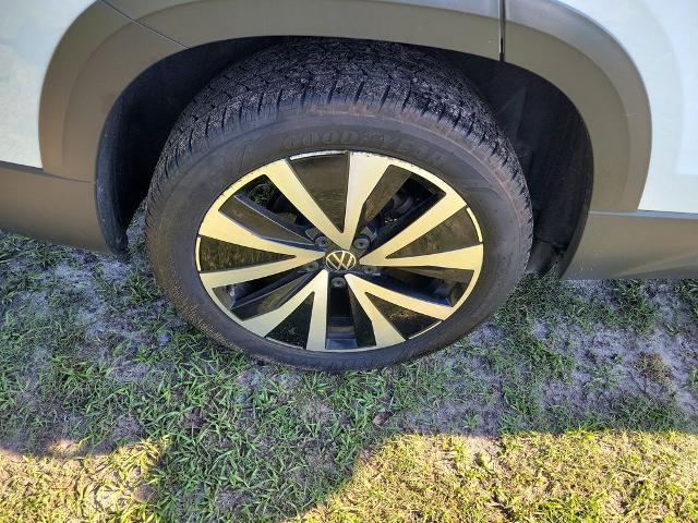 2024 Volkswagen Taos - $18,409