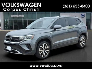 2023 Volkswagen Taos with Pure Gray Exterior