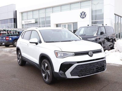 Photo of a 2025 Volkswagen Taos AWD SE 4motion 4DR SUV for sale