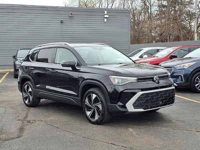 Photo of a 2025 Volkswagen Taos AWD SE 4motion 4DR SUV for sale