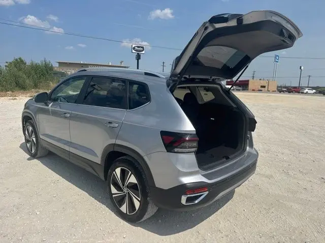 2025 Volkswagen Taos - $21,400