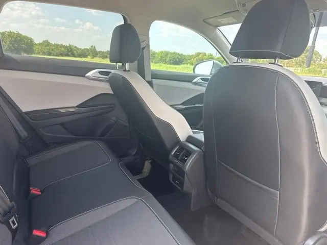 2025 Volkswagen Taos - $21,400