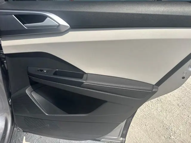 2025 Volkswagen Taos - $21,400