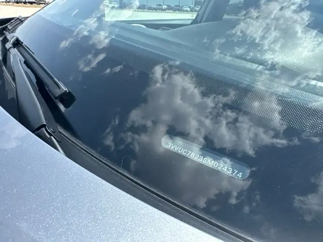 2025 Volkswagen Taos - $21,400