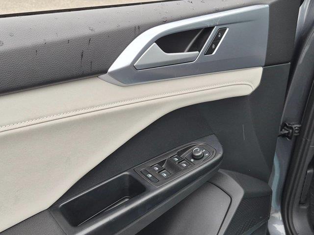 2025 Volkswagen Taos - $22,996