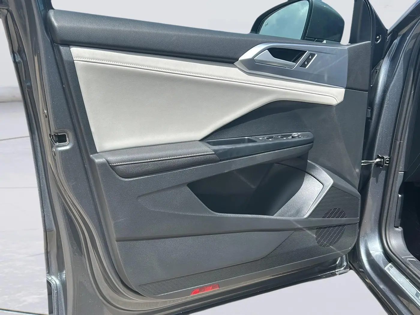 2025 Volkswagen Taos - $20,725
