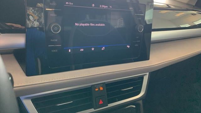2025 Volkswagen Taos SE 4Motion