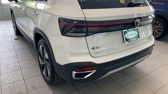 2025 Volkswagen Taos SE 4Motion