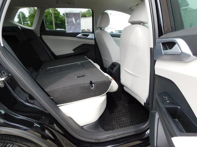 2025 Volkswagen Taos - $24,990