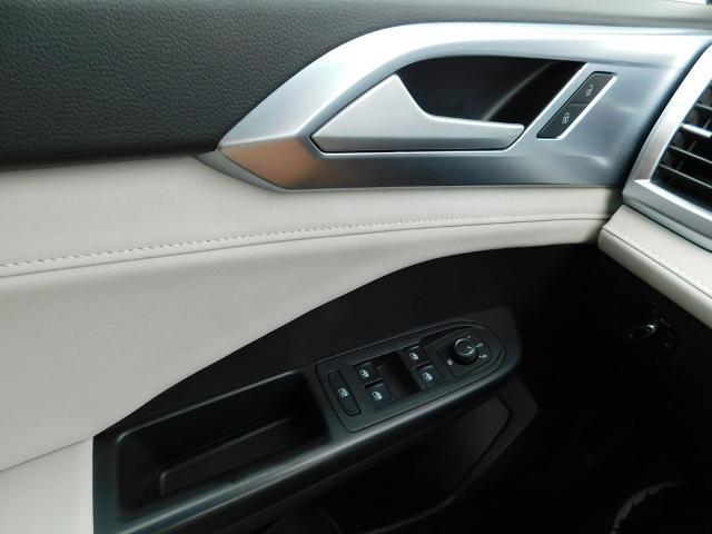 2025 Volkswagen Taos - $24,990