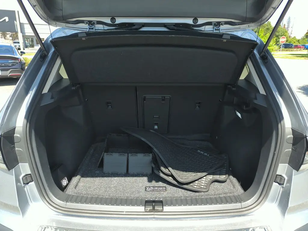 2025 Volkswagen Taos - $22,990