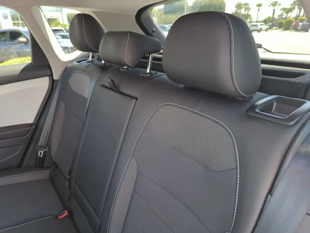 2025 Volkswagen Taos - $22,990