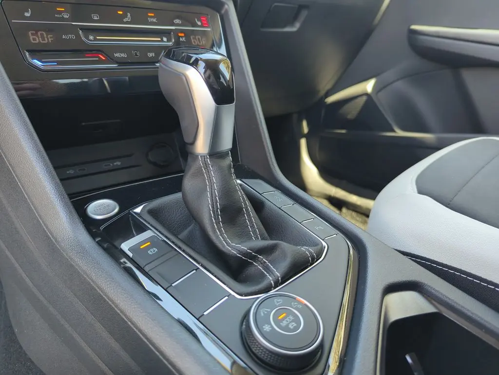 2025 Volkswagen Taos - $22,990