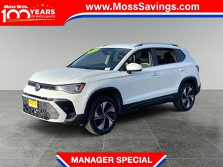 2025 Volkswagen Taos with Pure White Exterior