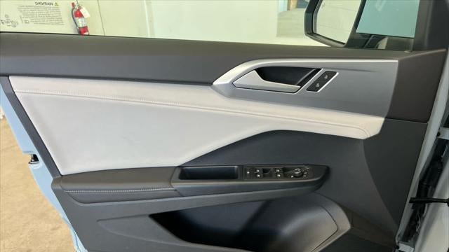 2026 Volkswagen Taos SE 4Motion