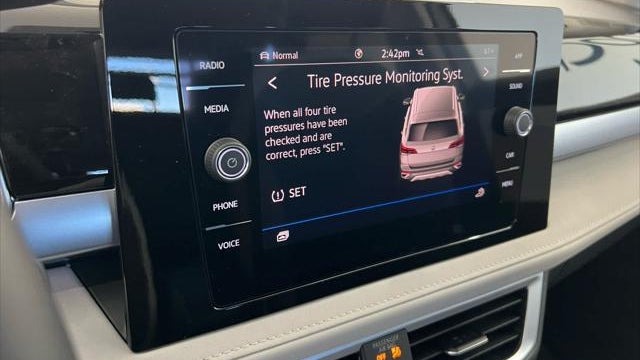 2026 Volkswagen Taos SE 4Motion