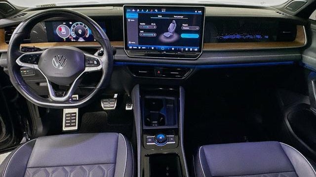 2026 Volkswagen Tiguan SEL R-Line Turbo 4Motion