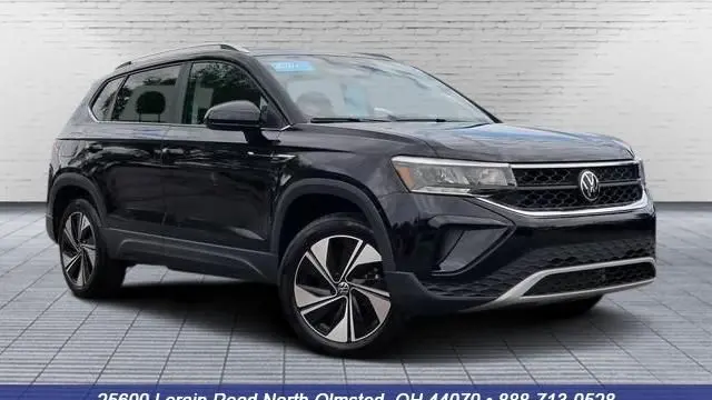 Preowned 2024 Volkswagen Taos SE 4Motion for Sale