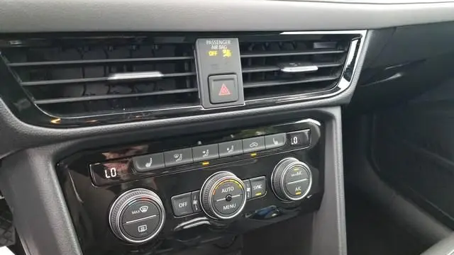 2024 Volkswagen Taos SE 4Motion