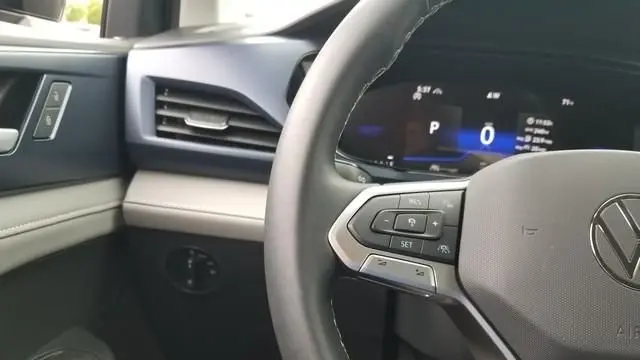 2024 Volkswagen Taos SE 4Motion