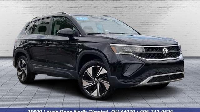 Preowned 2024 Volkswagen Taos SE 4Motion for Sale
