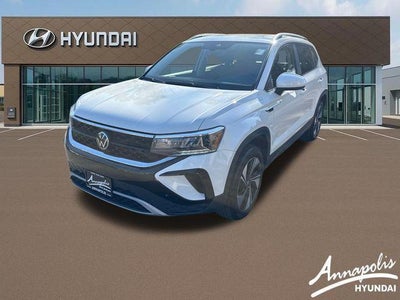 Photo of a 2024 Volkswagen Taos AWD SE 4motion 4DR SUV for sale