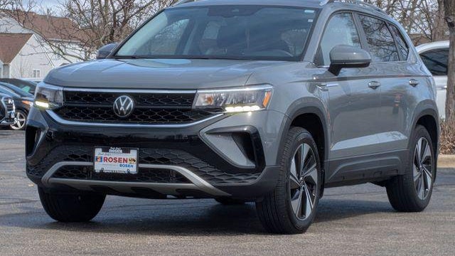 2024 Volkswagen Taos SE 4Motion