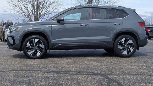 2024 Volkswagen Taos SE 4Motion
