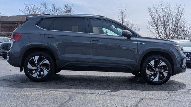 2024 Volkswagen Taos SE 4Motion