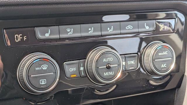 2024 Volkswagen Taos SE 4Motion