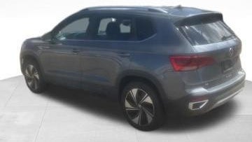 2024 Volkswagen Taos SE 4Motion