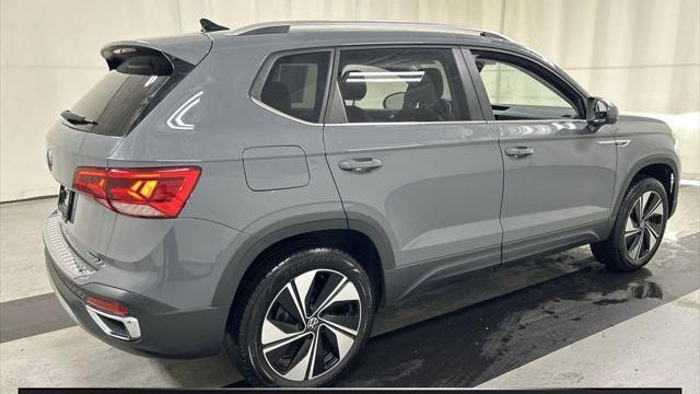2023 Volkswagen Taos SE 4Motion