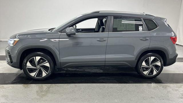 2023 Volkswagen Taos SE 4Motion