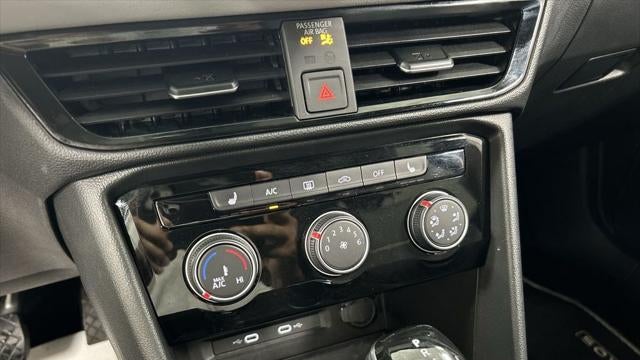 2023 Volkswagen Taos SE 4Motion