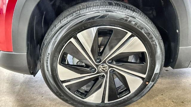 2023 Volkswagen Taos SE 4Motion