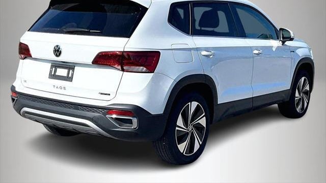2024 Volkswagen Taos SE 4Motion