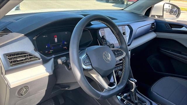 2024 Volkswagen Taos SE 4Motion