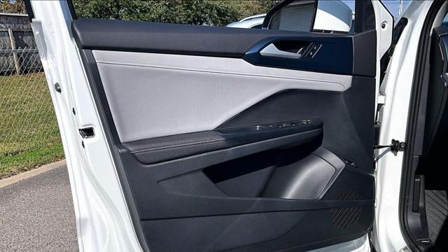 2024 Volkswagen Taos SE 4Motion