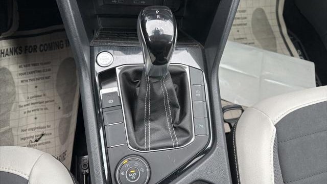 2025 Volkswagen Taos SE 4Motion