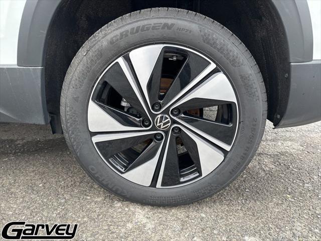 2025 Volkswagen Taos - $29,995