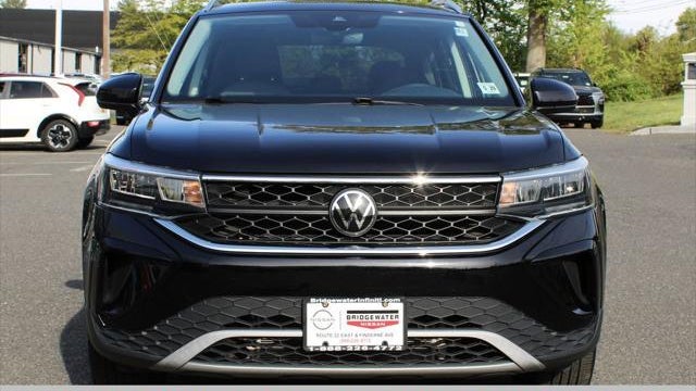 2024 Volkswagen Taos SE 4Motion
