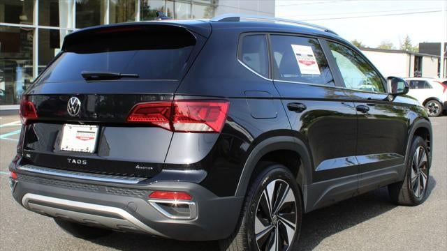2024 Volkswagen Taos SE 4Motion
