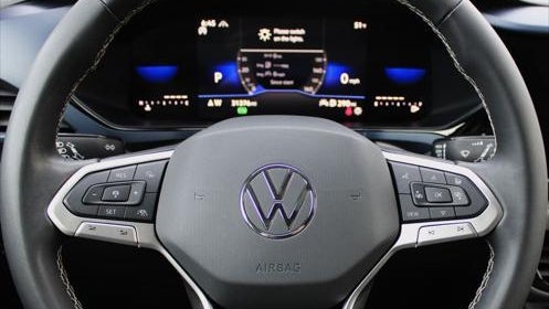 2024 Volkswagen Taos SE 4Motion