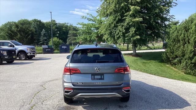 2024 Volkswagen Taos SE 4Motion
