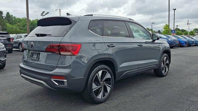 2024 Volkswagen Taos SE 4Motion