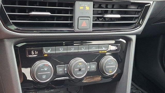 2024 Volkswagen Taos SE 4Motion