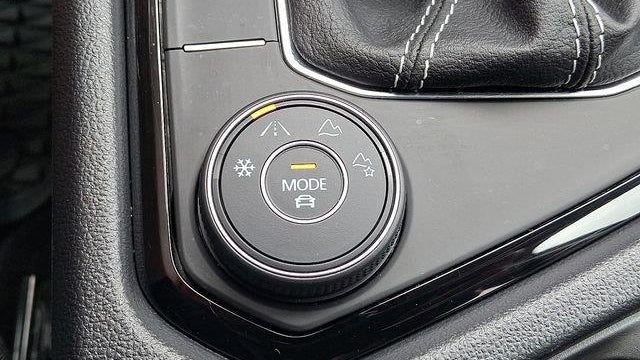 2024 Volkswagen Taos SE 4Motion