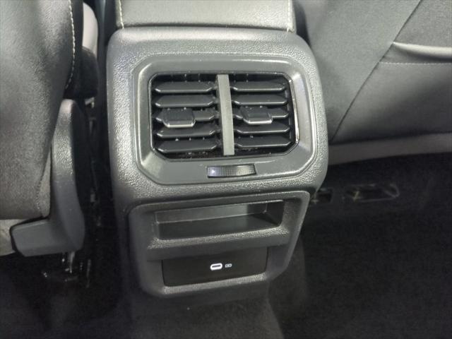 2024 Volkswagen Taos - $19,465