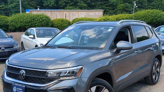 Preowned 2024 Volkswagen Taos SE 4Motion for Sale
