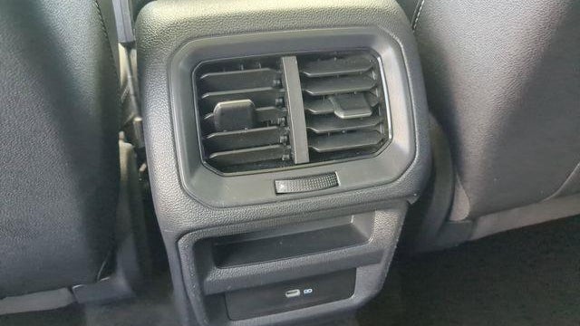 2024 Volkswagen Taos SE 4Motion